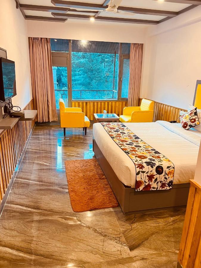 Hotel Apple Flower Manāli Exteriér fotografie