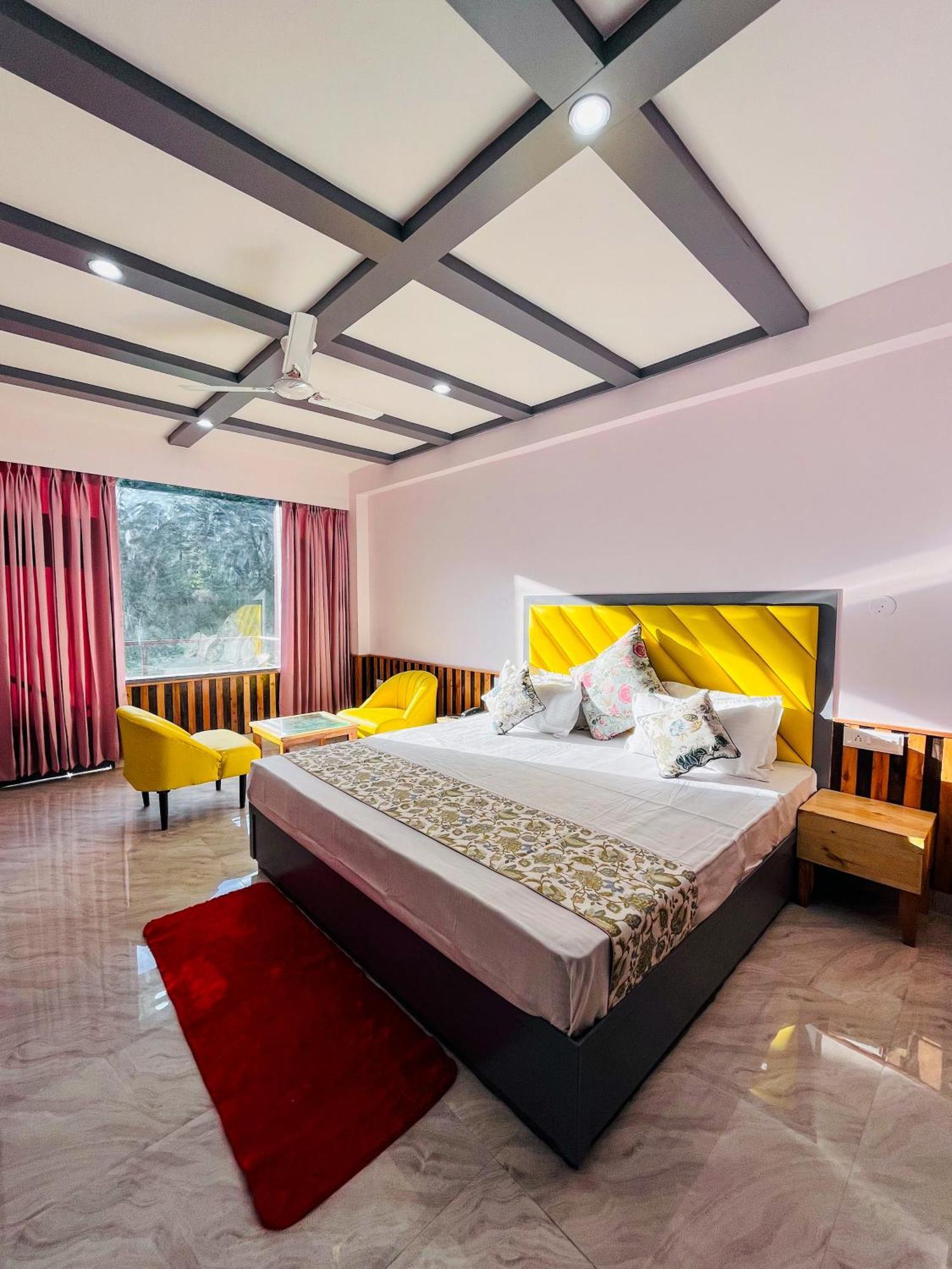 Hotel Apple Flower Manāli Exteriér fotografie