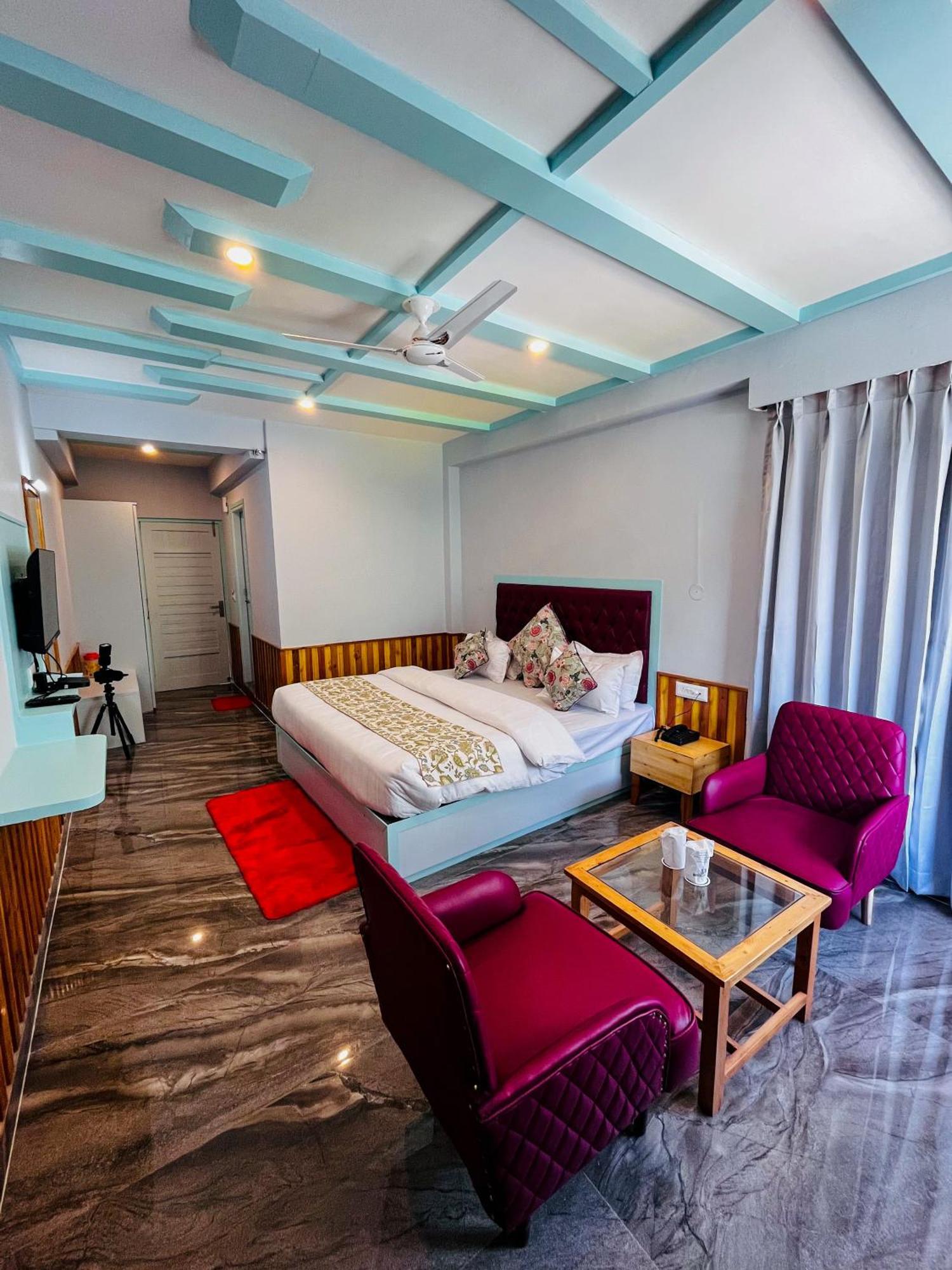 Hotel Apple Flower Manāli Exteriér fotografie