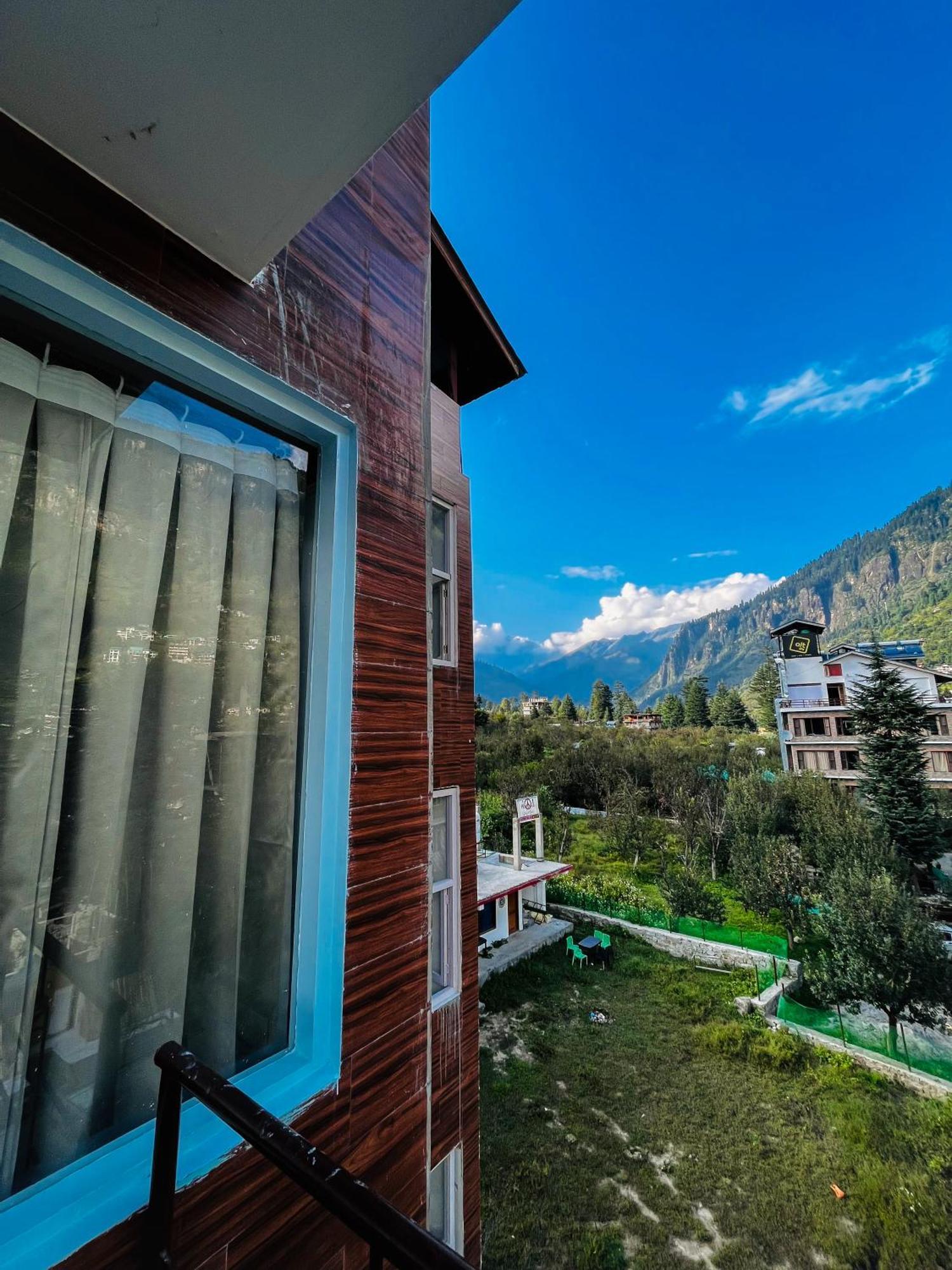 Hotel Apple Flower Manāli Exteriér fotografie